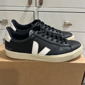 Veja Campo Sneaker Black/ White EU 42 - US 9 - UK 8